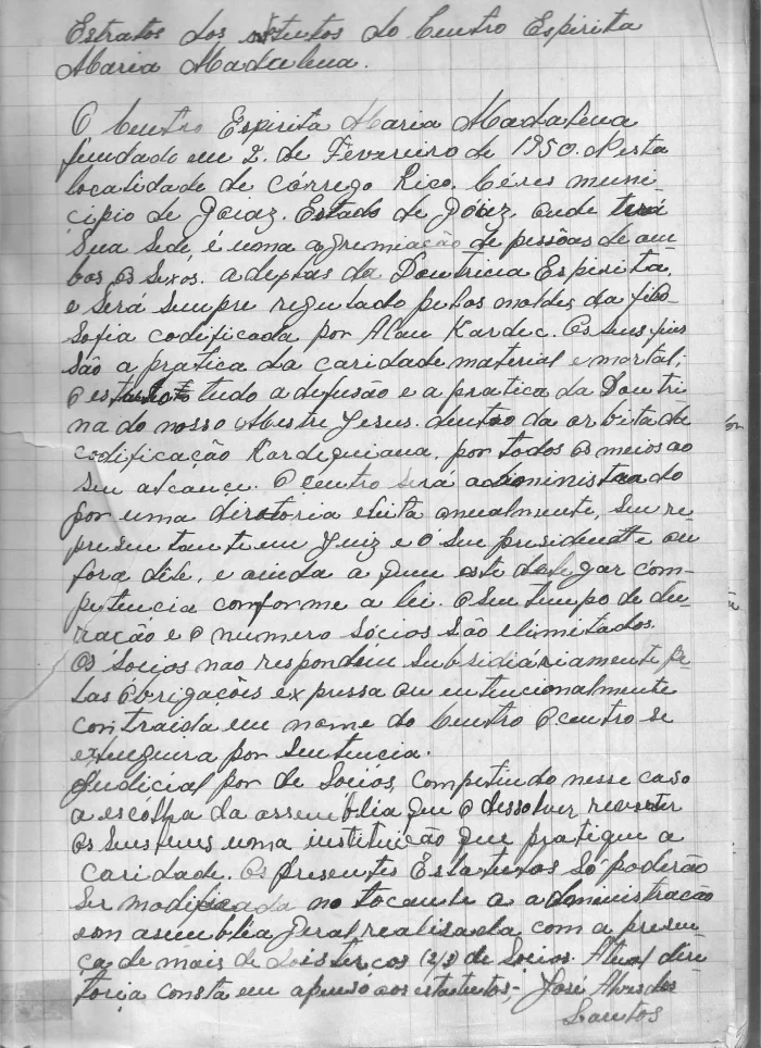 Primeira página do livro de atas, com os estatutos de 1950 manuscritos em caligrafia cursiva.