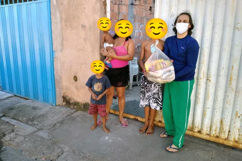 Caridade Espírita na Prática: Como Doar Transforma Vidas e Alimenta a Alma